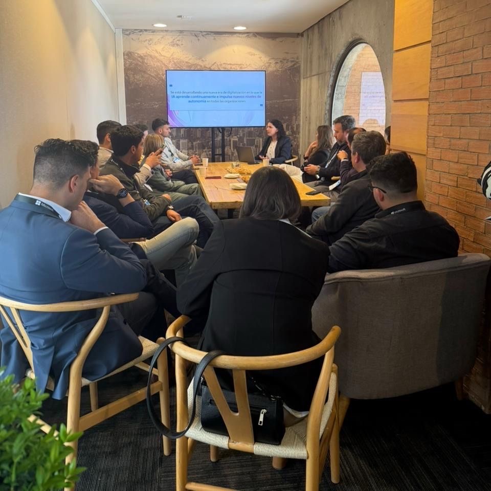 Room at the Microsoft AI Tour in Santiago, Chile during the presentation of the case